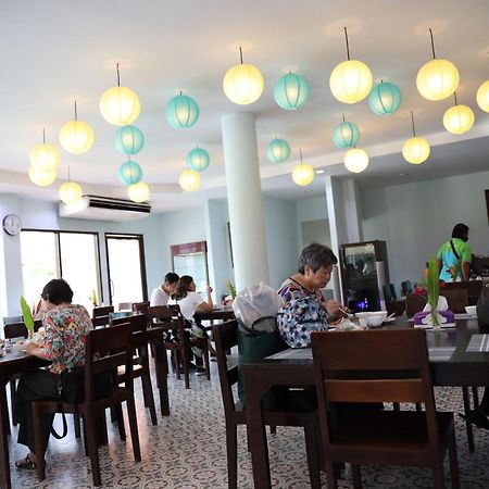 Menam Resort Nakhon Pathom Luaran gambar
