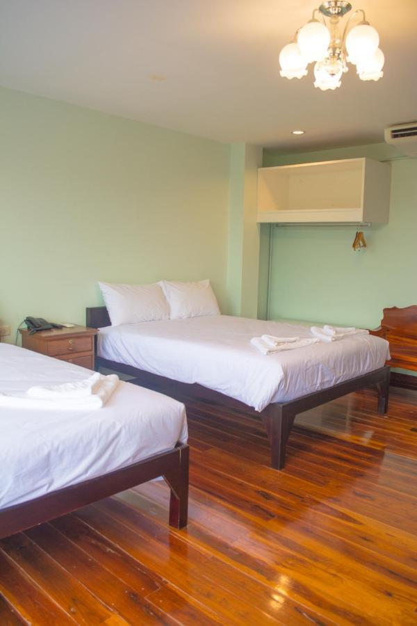 Menam Resort Nakhon Pathom Luaran gambar