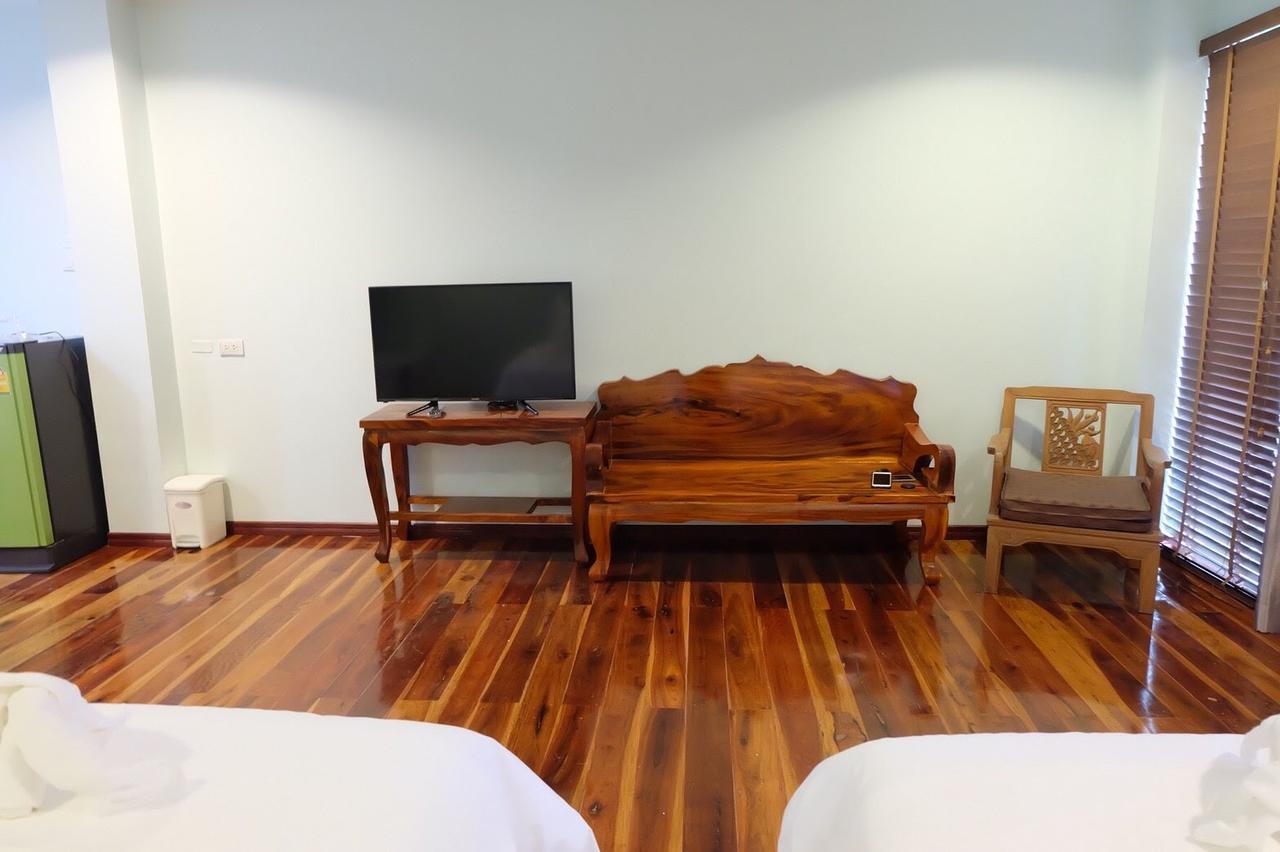 Menam Resort Nakhon Pathom Luaran gambar