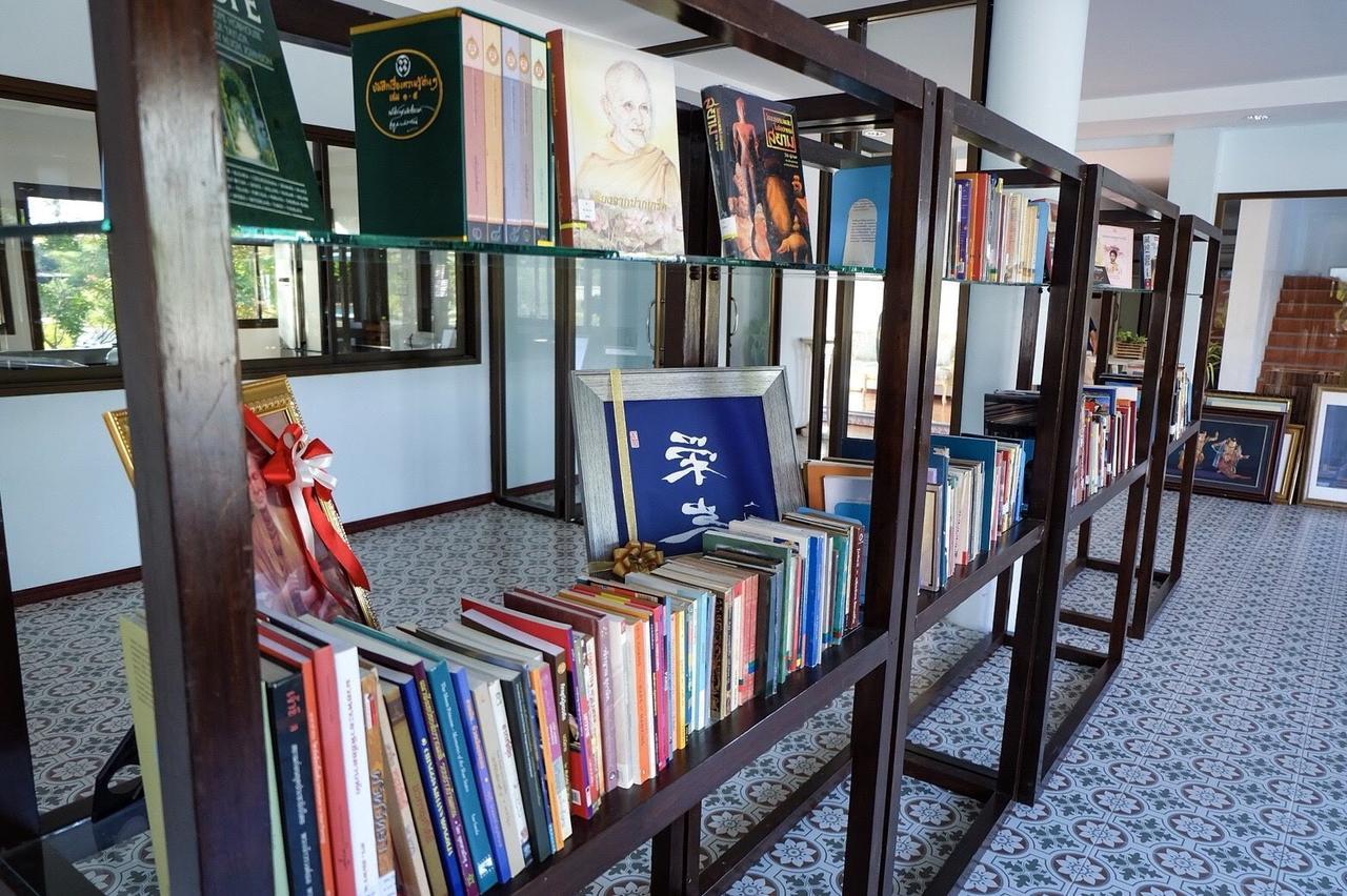 Menam Resort Nakhon Pathom Luaran gambar