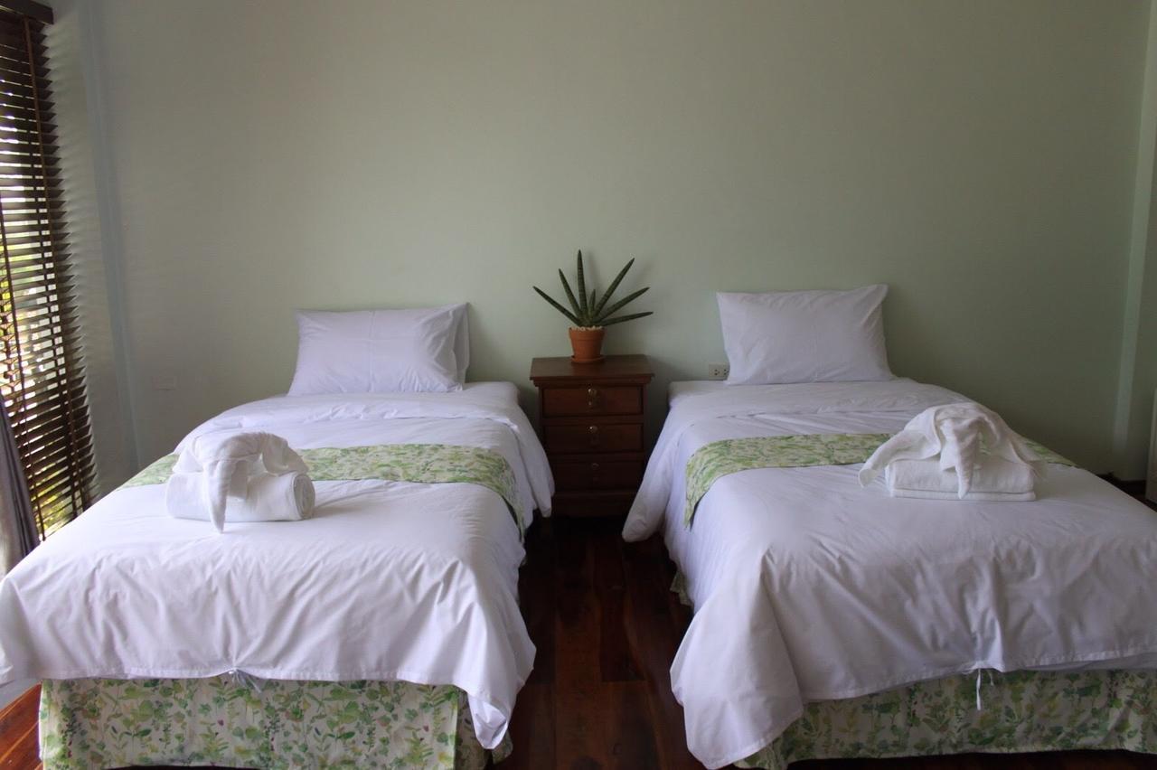 Menam Resort Nakhon Pathom Luaran gambar