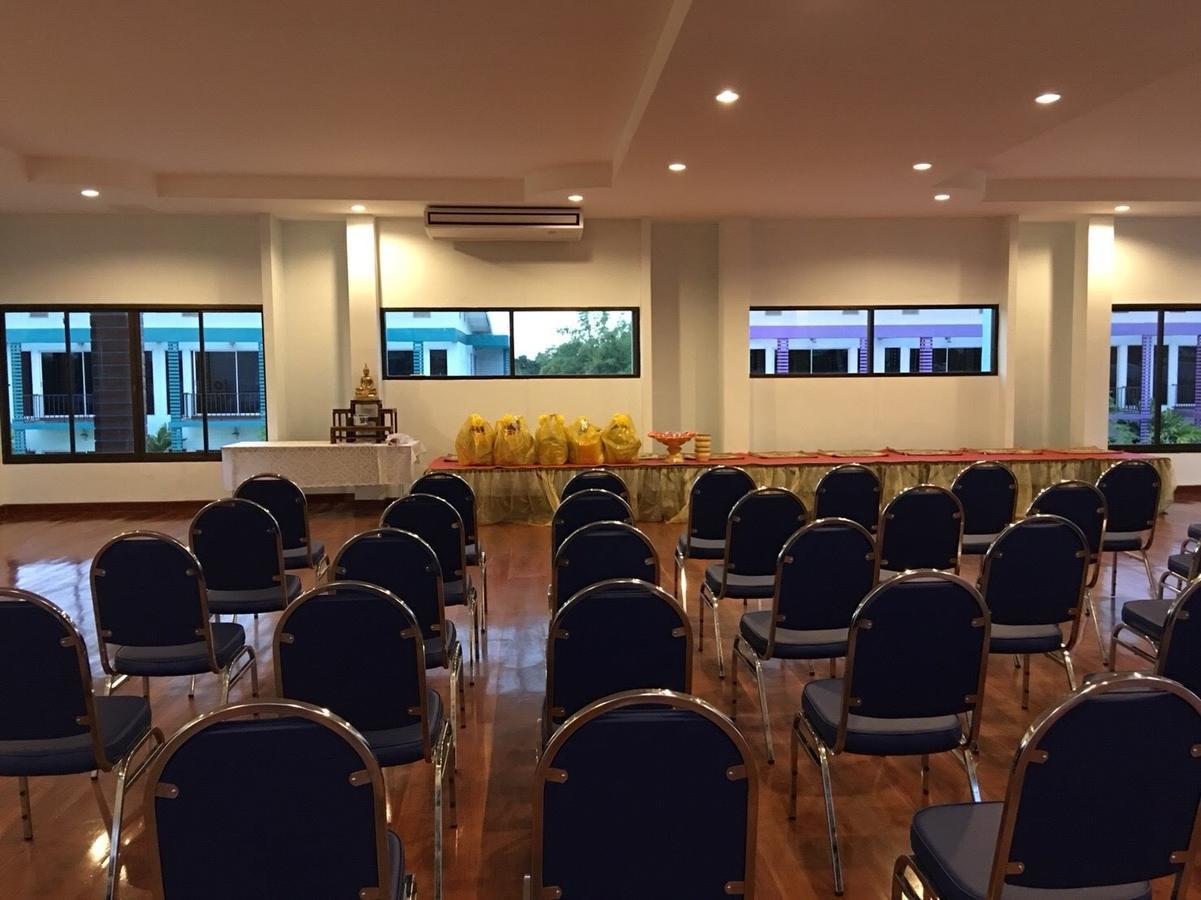 Menam Resort Nakhon Pathom Luaran gambar