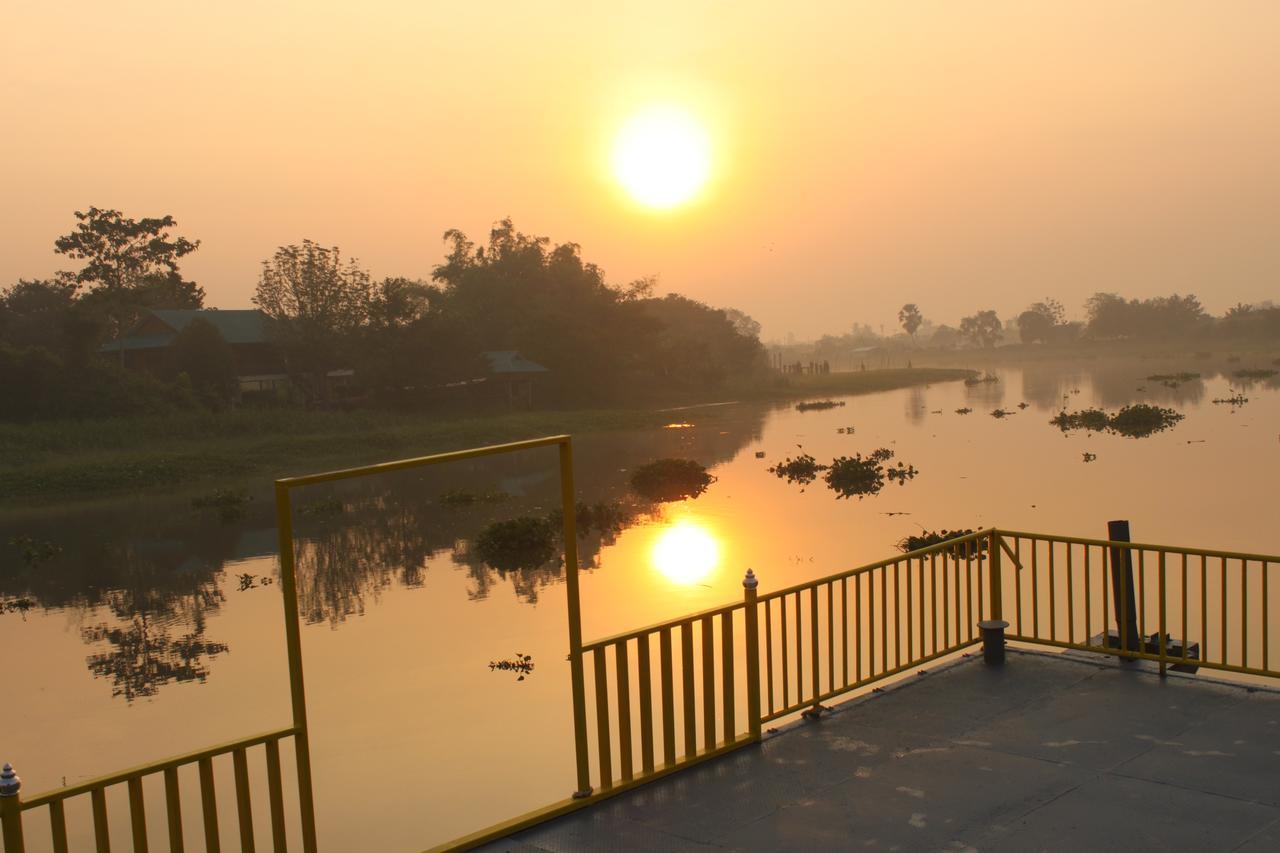 Menam Resort Nakhon Pathom Luaran gambar