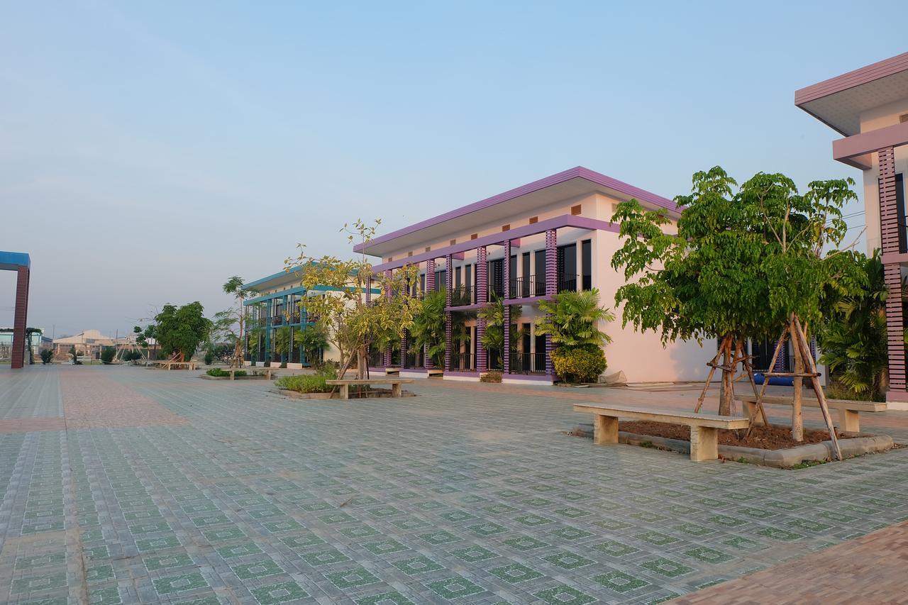 Menam Resort Nakhon Pathom Luaran gambar