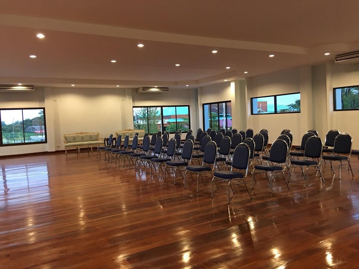 Menam Resort Nakhon Pathom Luaran gambar